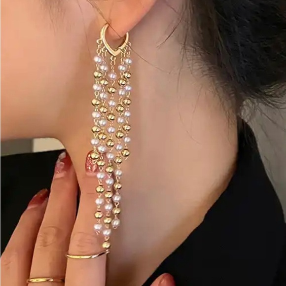 Jewelry - Long Gold and White Pearl Tassels Earrings